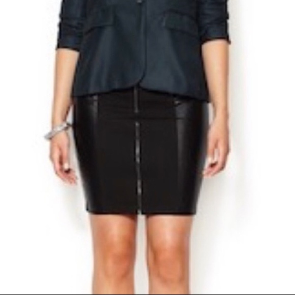 Isabel Lu Zipper Faux Leather Skirt
